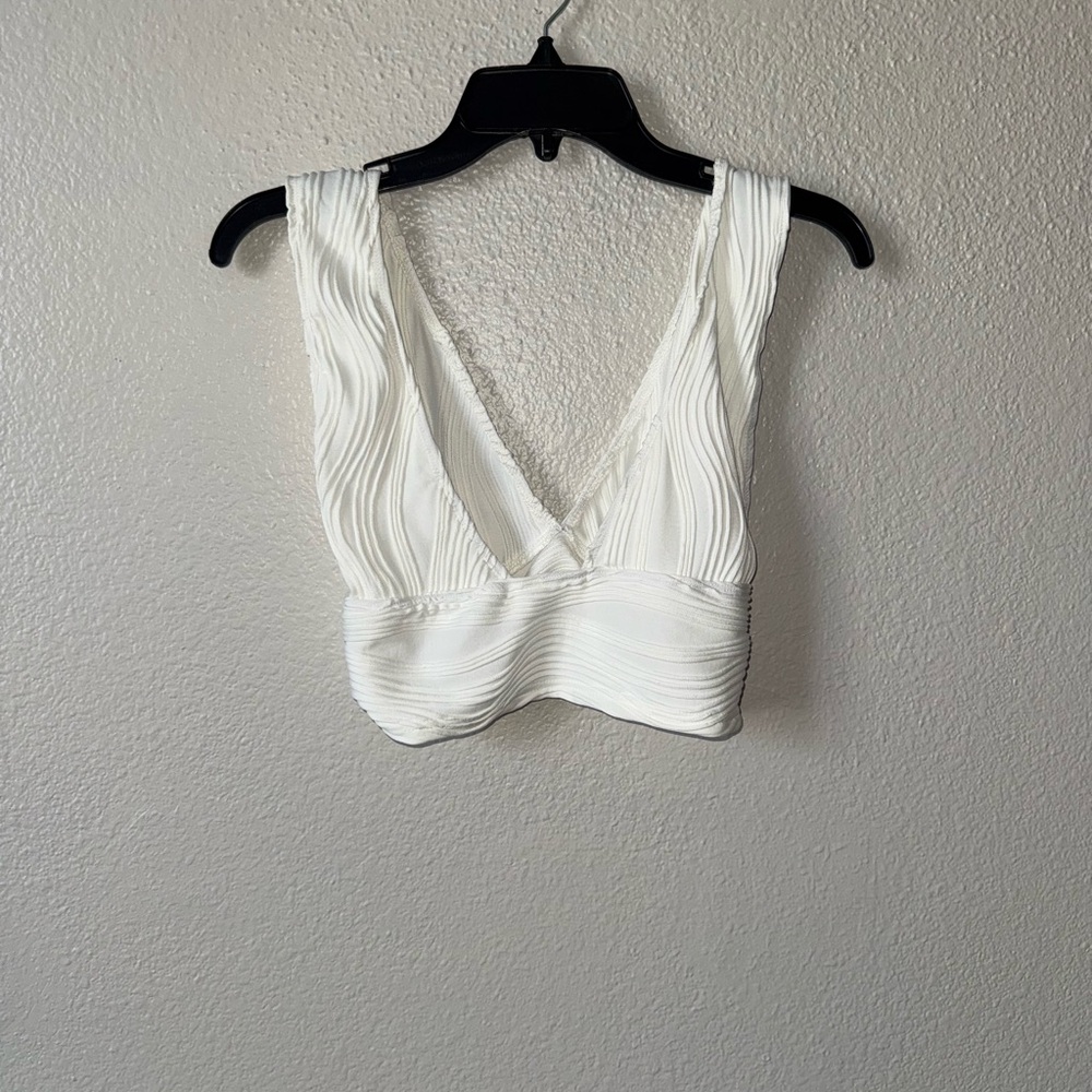 Elegant White Sleeveless Top